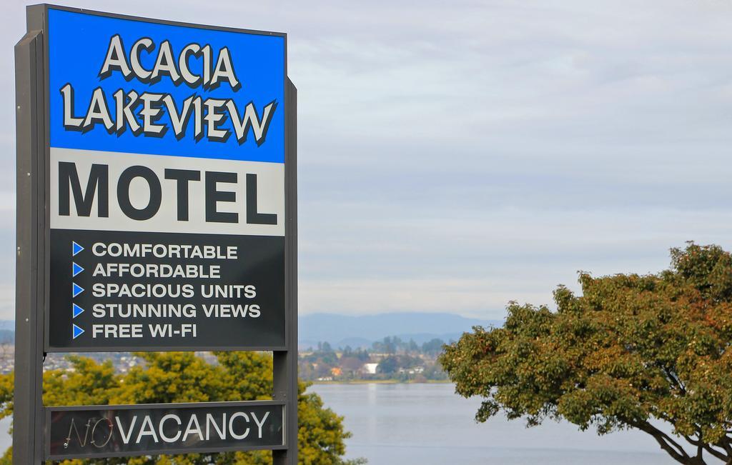 Acacia Lake View Motel Taupo Bagian luar foto